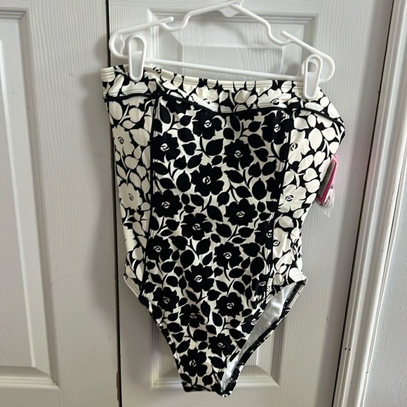 SALE kate spade Strapless Bandeau Swimsuit with Detachable Straps - Picture 3 of 10